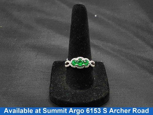 Women's Ring - White Gold 10k (.417) 2.8 grams Size 7.5