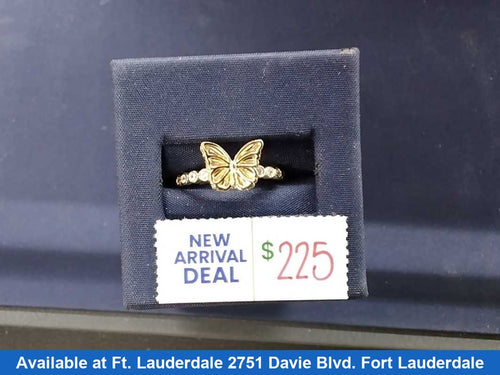Women's Ring - Yellow Gold 14k (.585) 2 grams Size 7.5