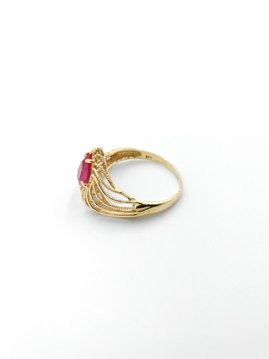 Women's Ring - Yellow Gold 18k (.750) 4.1 grams Size 8