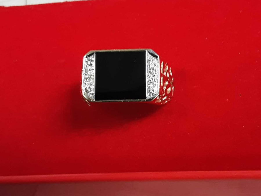 Men's Ring - Yellow Gold 14k (.585) 8.7 grams Size 10