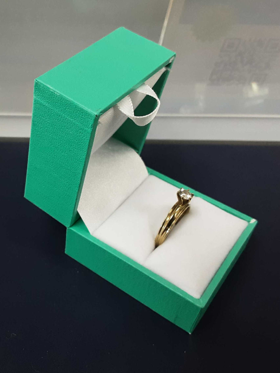 Women's Ring - Solitaire - Yellow Gold 10k (.417) 2 grams Size 20