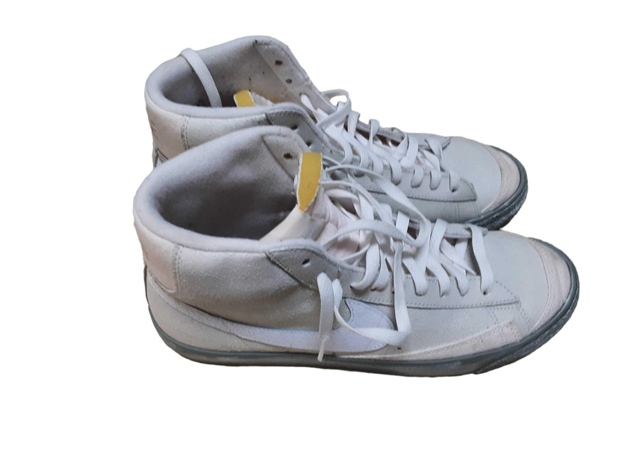 Nike Dv0797-100 Gray