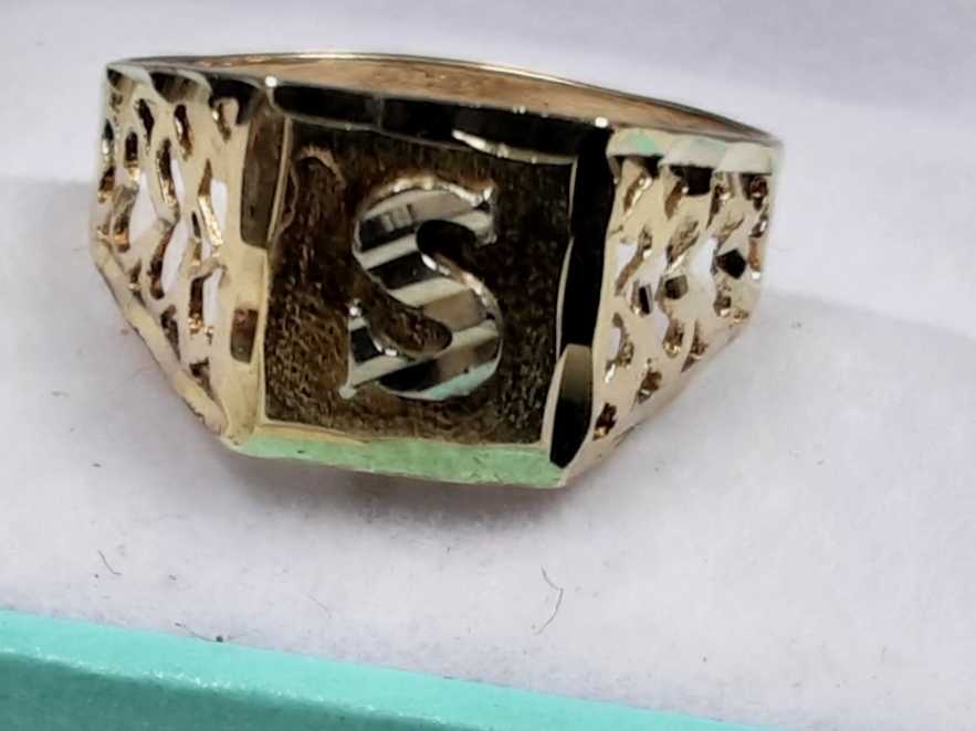 Men's Ring - Yellow Gold 10k (.417) 1.6 grams Size 7
