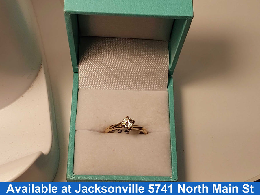 Women's Ring - Solitaire - Yellow Gold 14k (.585) 2.1 grams Size 5.5