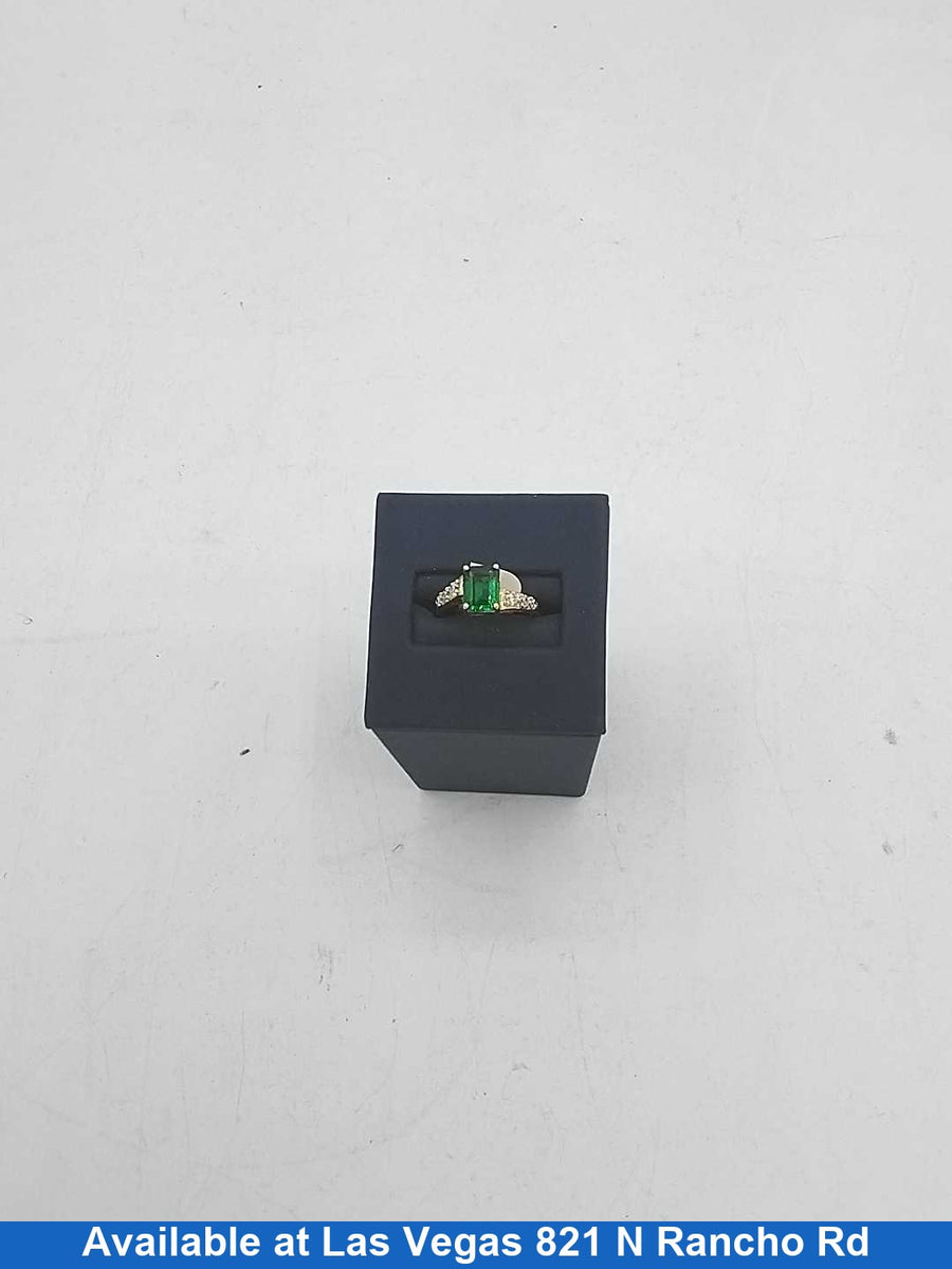 Women's Ring - Yellow Gold 10k (.417) 2.3 grams Size 11.5