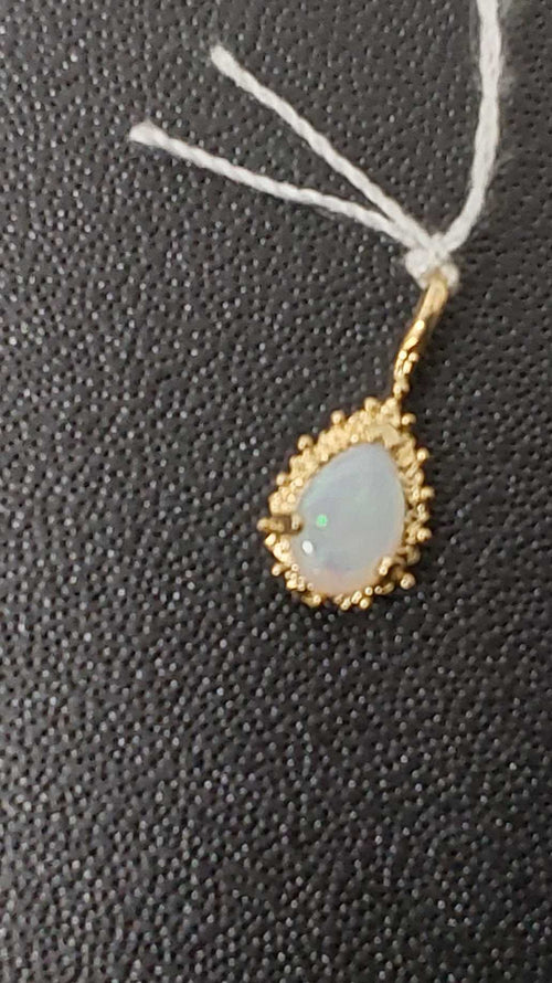 Diamond Pendant - Yellow Gold 14k (.585) 0.5 grams