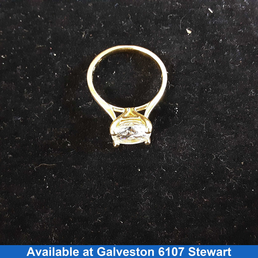 Women's Ring - Solitaire - Yellow Gold 14k (.585) 3 grams Size 7.5
