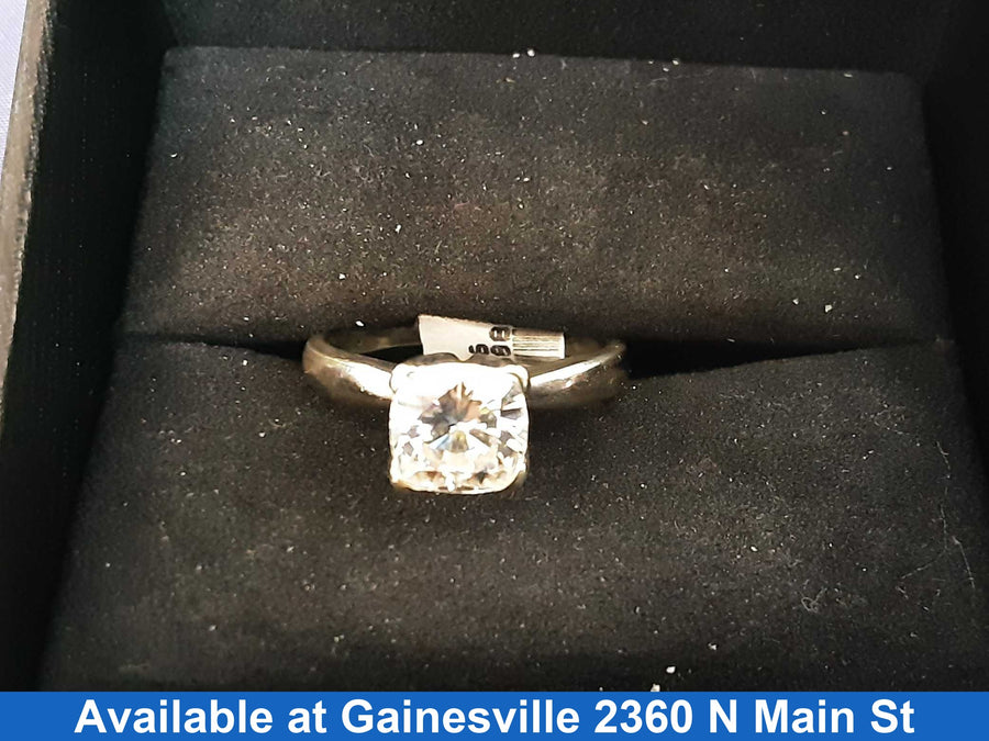 Women's Ring - Solitaire - White Gold 14k (.585) 3.5 grams Size 7.5