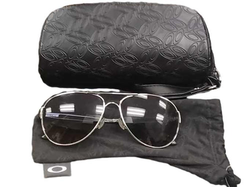 Oakley 137 Silver