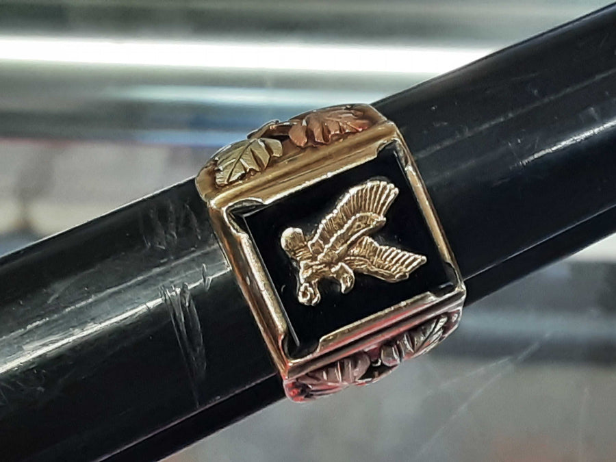 Men's Ring - Yellow Gold 10k (.417) 7.5 grams Size 11