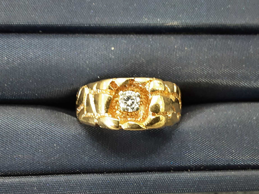 Women's Ring - Yellow Gold 14k (.585) 5.5 grams Size 8.5