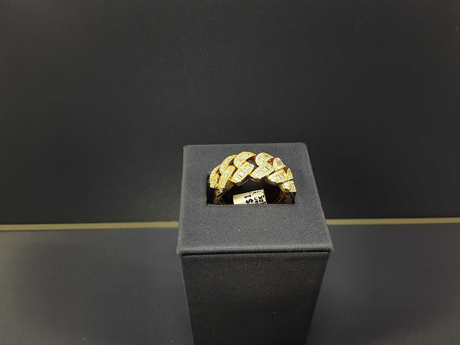 Men's Ring - Yellow Gold 10k (.417) 7.4 grams Size 20