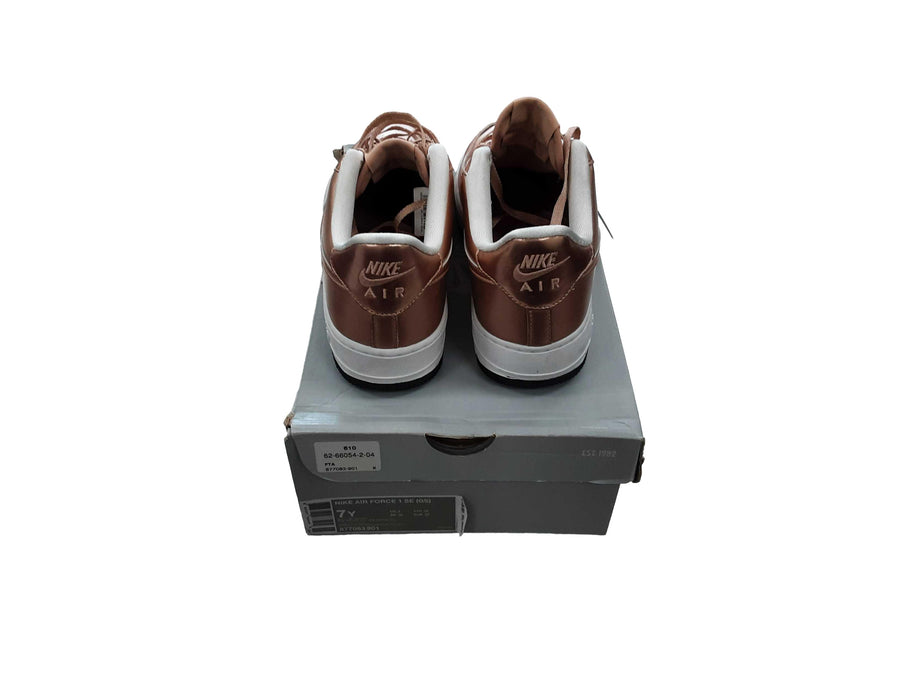 Nike 877083-901 Gold