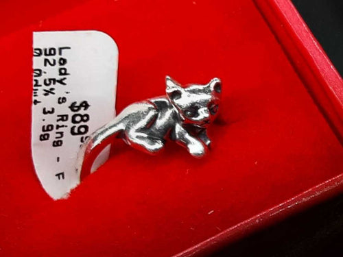 Women's Ring - Silver 3.9 grams Size 6.5