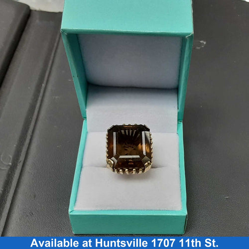 Women's Ring - Yellow Gold 14k (.585) 12.6 grams Size 6