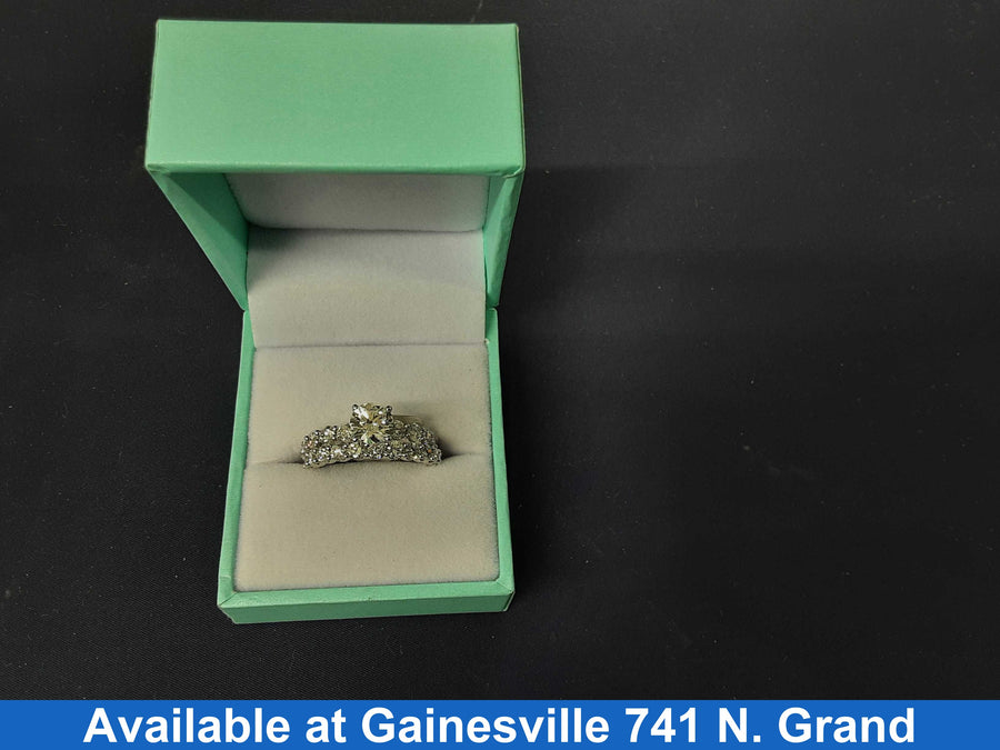 Ring - Wedding Set - White Gold 10k (.417) 5.6 grams Size 7.5