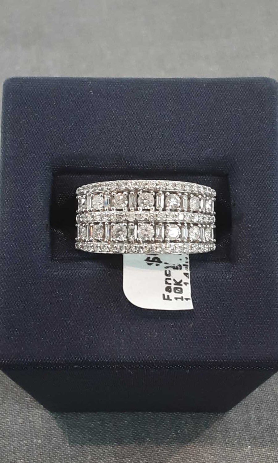 Ring - Wedding Band - White Gold 10k (.417) 5.2 grams Size 7.5