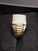 Men's Ring - Yellow Gold 10k (.417) 5.5 grams Size 7
