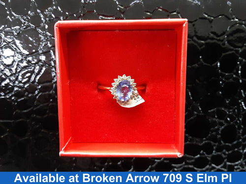 Women's Ring - Anniversary - Yellow Gold 14k (.585) 2.8 grams Size 8
