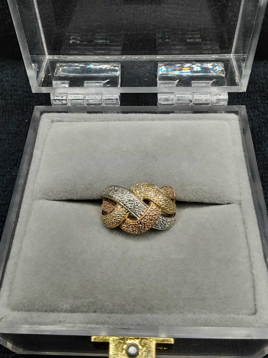 Woman's Tricolor Ring