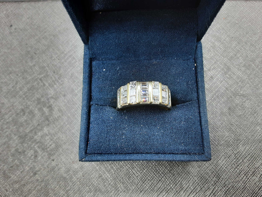 Men's Ring - Yellow Gold 14k (.585) 8.3 grams Size 9