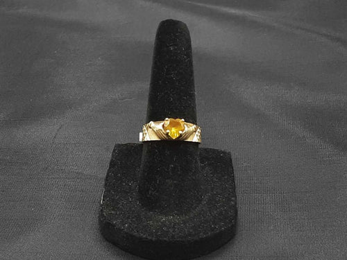 Women's Ring - Yellow Gold 14k (.585) 3.6 grams Size 6.5