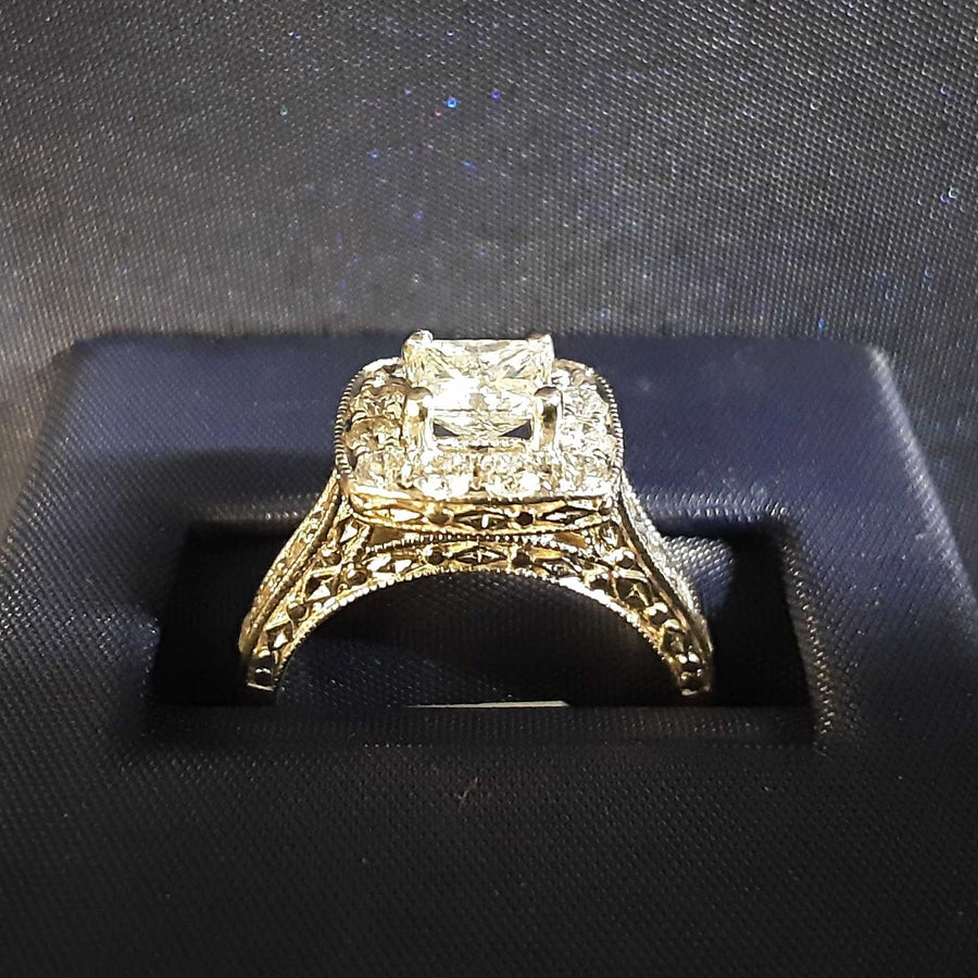 Women's Ring - White Gold 14k (.585) 5.2 grams Size 6