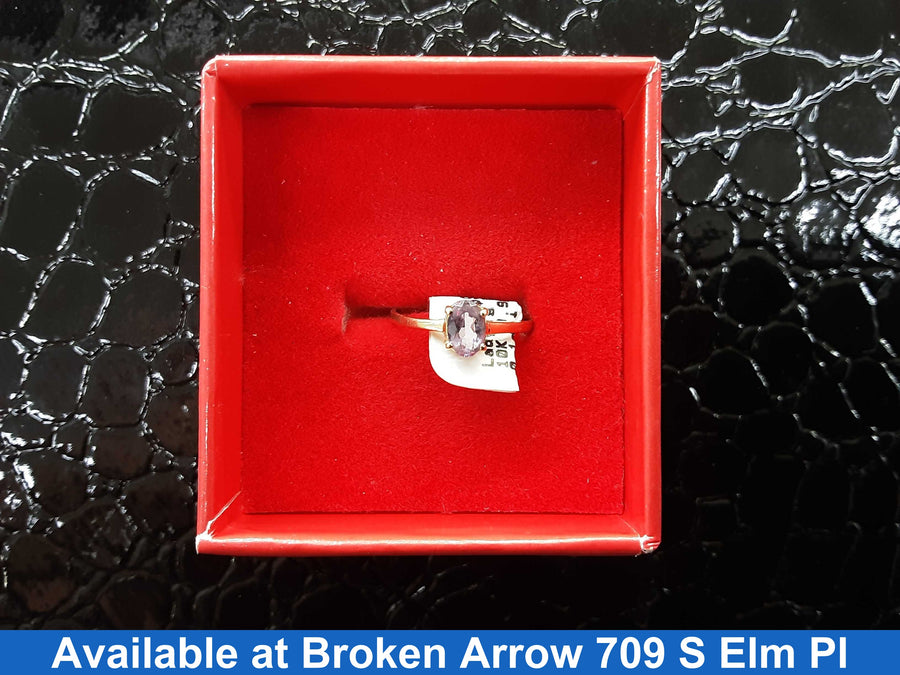Women's Ring - Yellow Gold 10k (.417) 0.9 grams Size 10.5