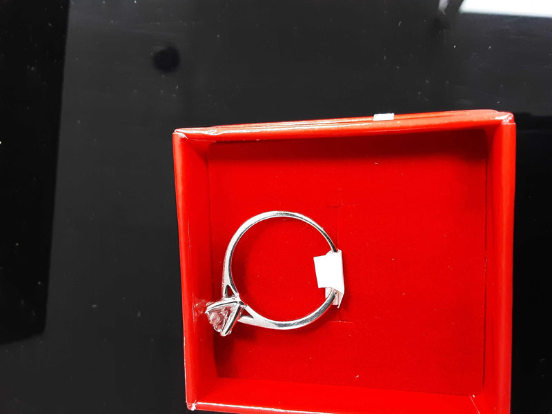 White Gold 14k (.585) 2.6 grams Size 9.5