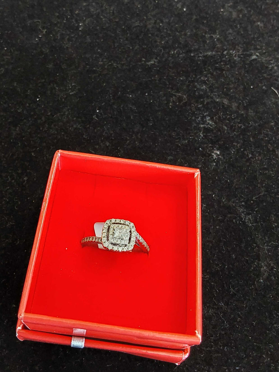 Ring - Wedding Set - White Gold 10k (.417) 3 grams Size 6.5