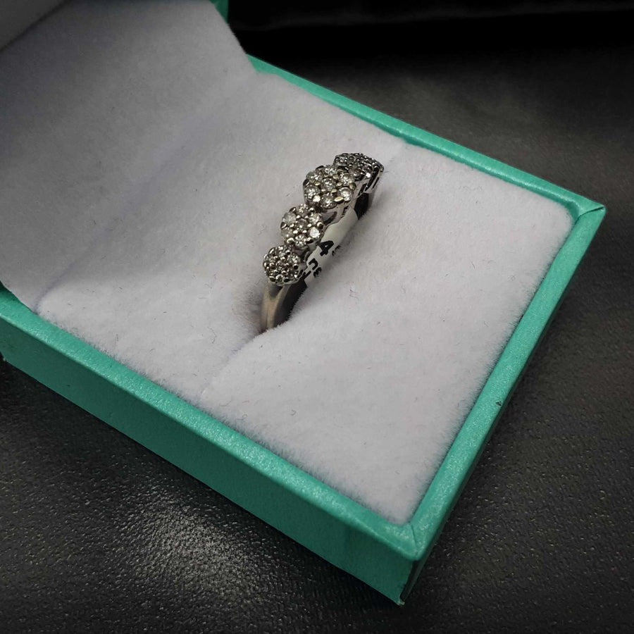 Women's Ring - White Gold 10k (.417) 1.7 grams Size 7