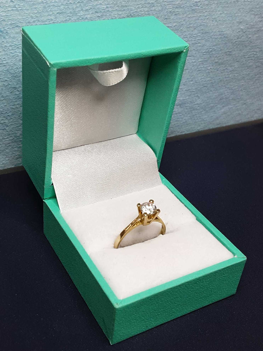 Women's Ring - Solitaire - Yellow Gold 10k (.417) 1.5 grams Size 7