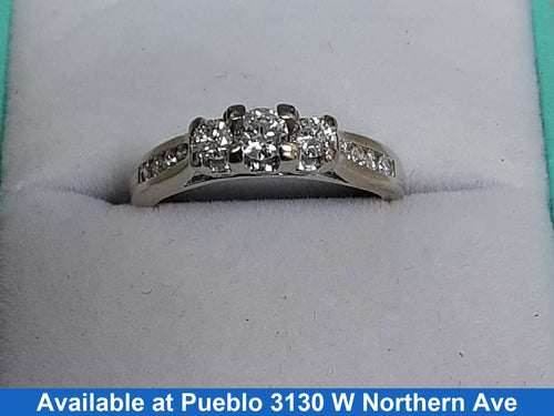 Women's Ring - Anniversary - White Gold 14k (.585) 3.1 grams Size 6