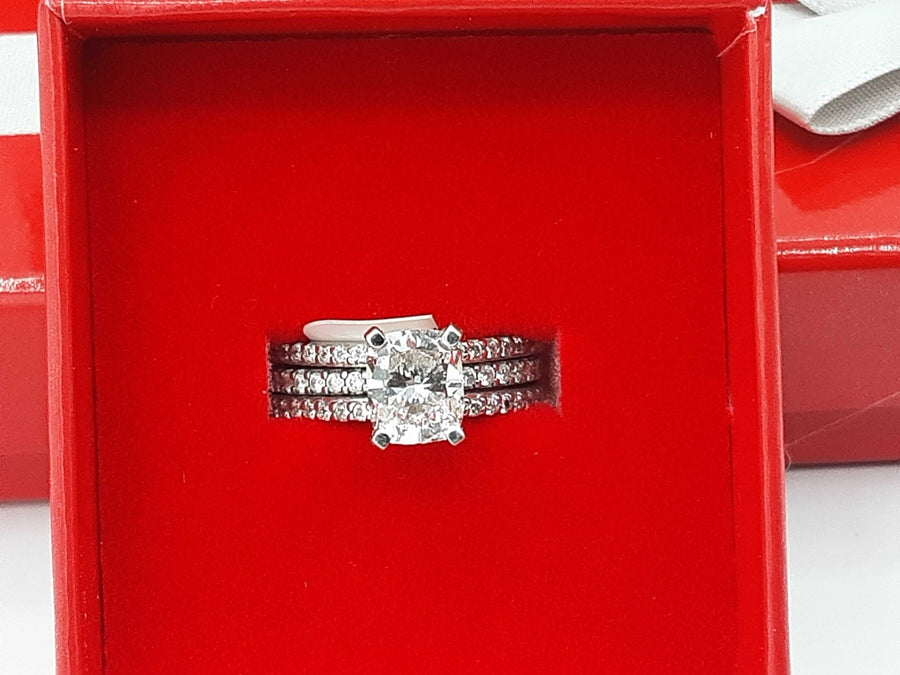 Women's Ring - Anniversary - White Gold 14k (.585) 5.5 grams Size 5