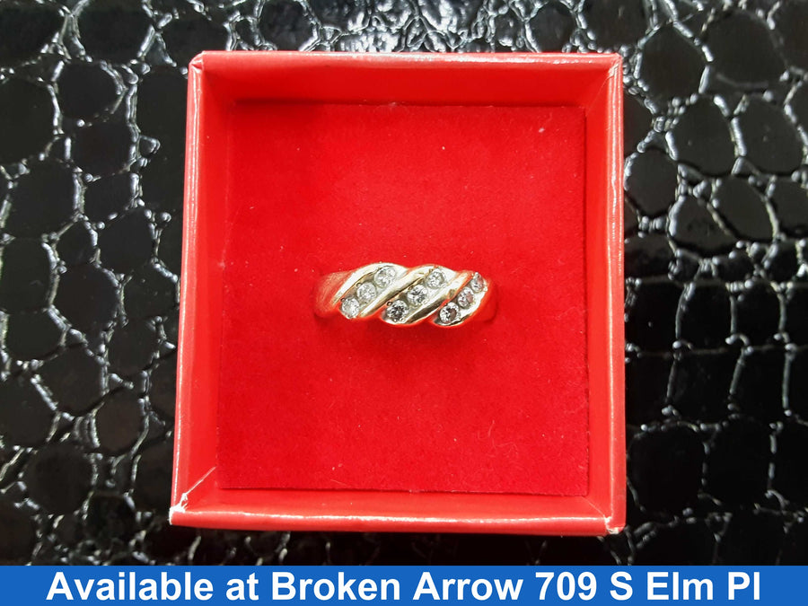 Men's Ring - Yellow Gold 14k (.585) 4.7 grams Size 20