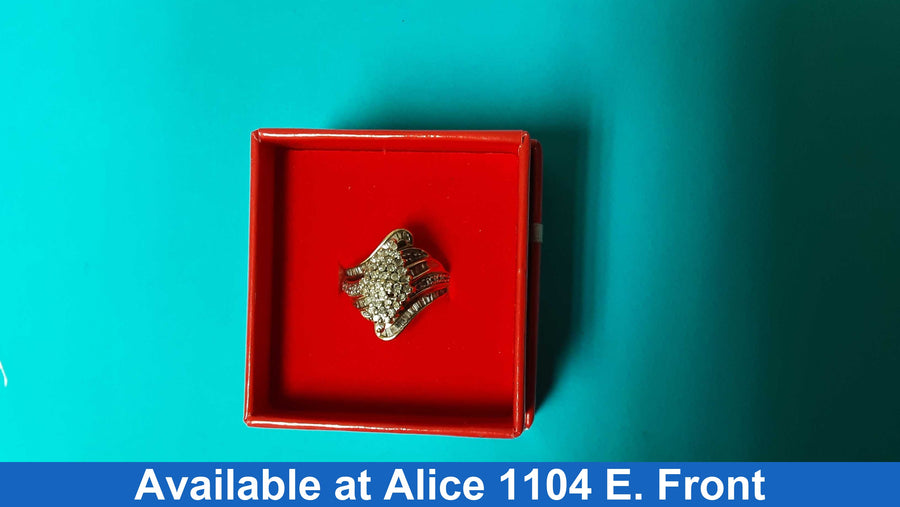 Women's Ring - Yellow Gold 10k (.417) 4.5 grams Size 7.5
