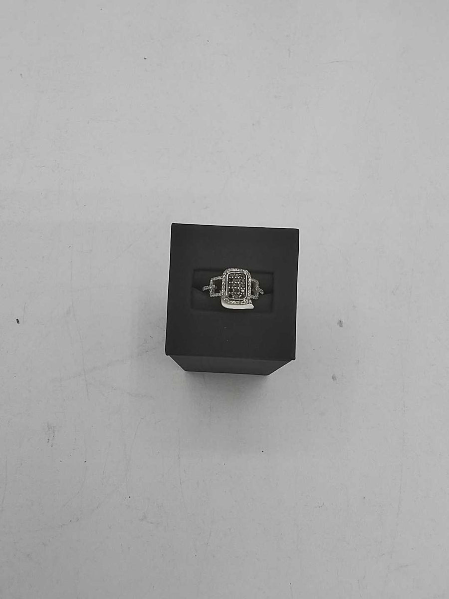 Women's Ring - White Gold 10k (.417) 2.1 grams Size 20