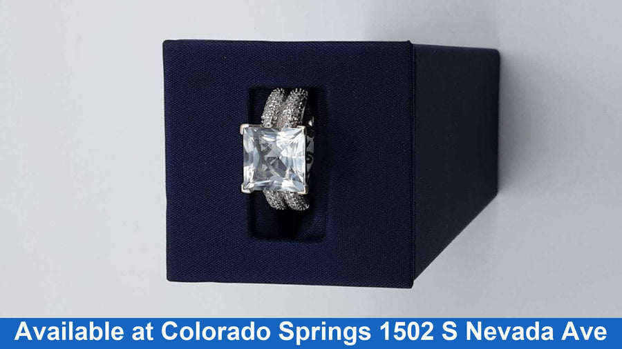 Women's Ring - Solitaire - White Gold 14k (.585) 7.2 grams Size 7