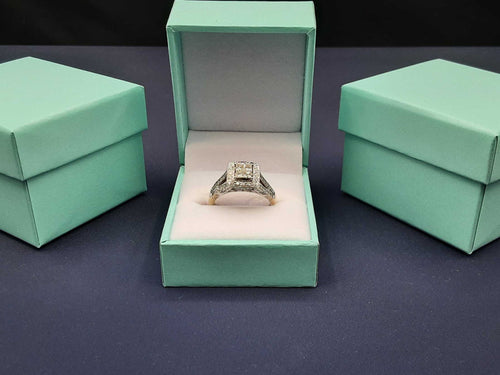 Women's Ring - White Gold 14k (.585) 4.6 grams Size 8