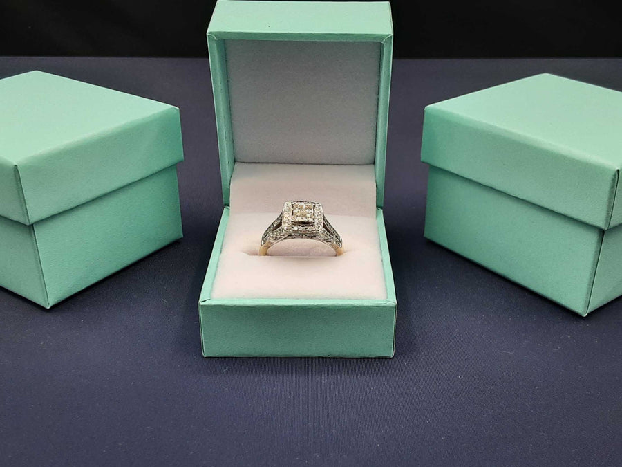 Women's Ring - White Gold 14k (.585) 4.6 grams Size 8