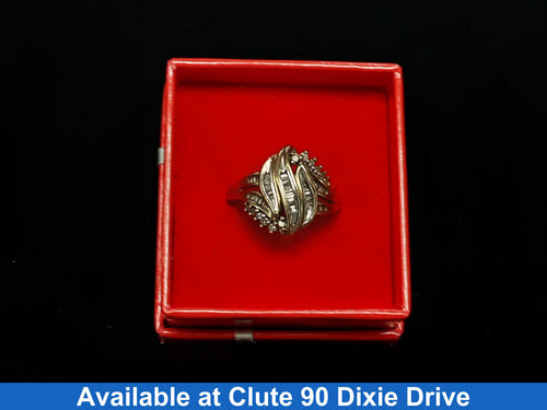 Women's Ring - Yellow Gold 10k (.417) 4.3 grams Size 11