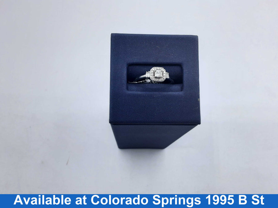 Women's Ring - White Gold 10k (.417) 2 grams Size 7