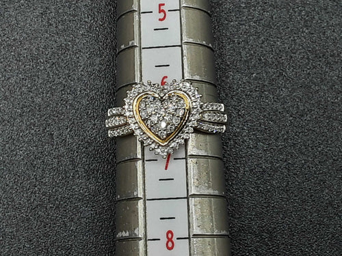 Women's Ring - Yellow Gold 10k (.417) 2.6 grams Size 6.5