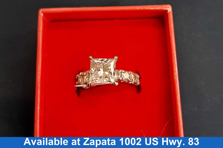 Women's Ring - Solitaire - White Gold 14k (.585) 6.9 grams Size 8.5