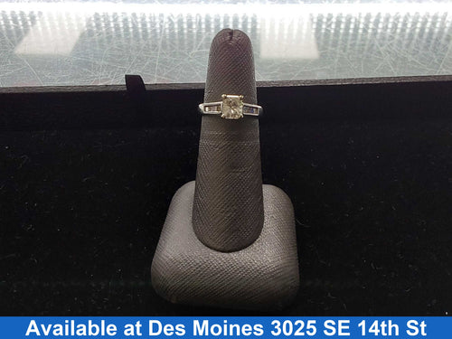 Women's Ring - White Gold 14k (.585) 3.7 grams Size 5.5