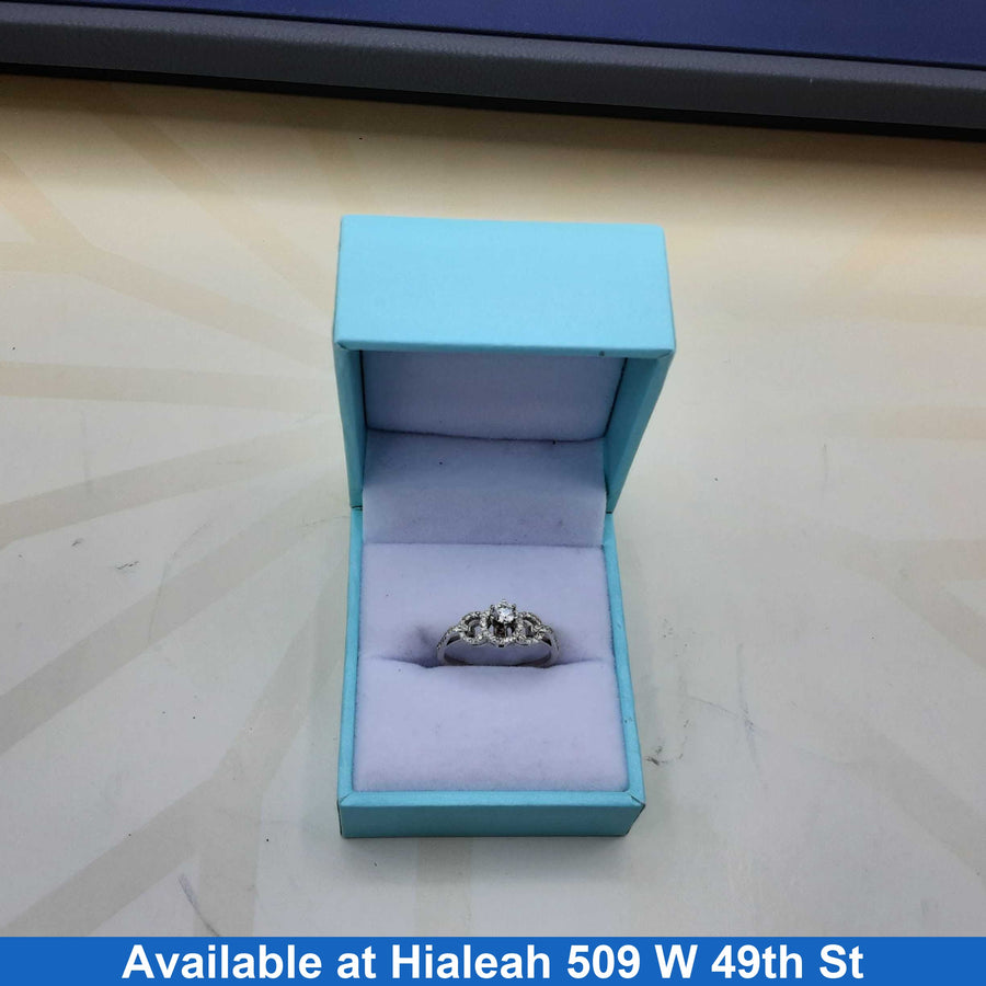 Women's Ring - White Gold 14k (.585) 2.2 grams Size 7