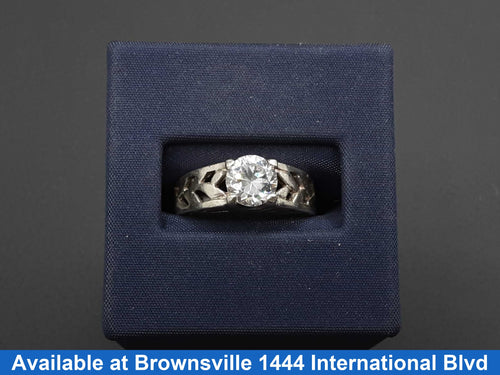 Women's Ring - Solitaire - Silver 6.7 grams Size 8