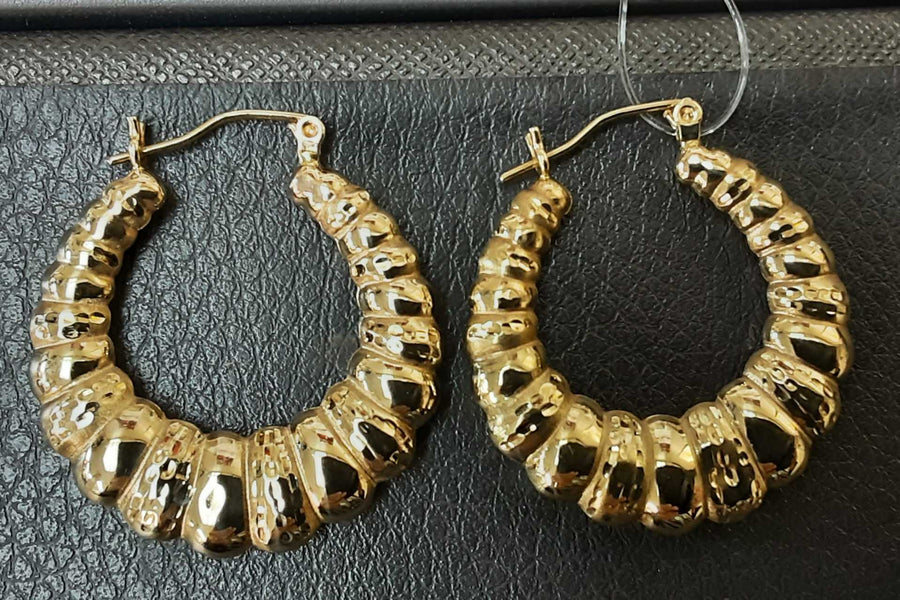 Shrimp Earrings - Yellow Gold 10k (.417) 3.6 grams