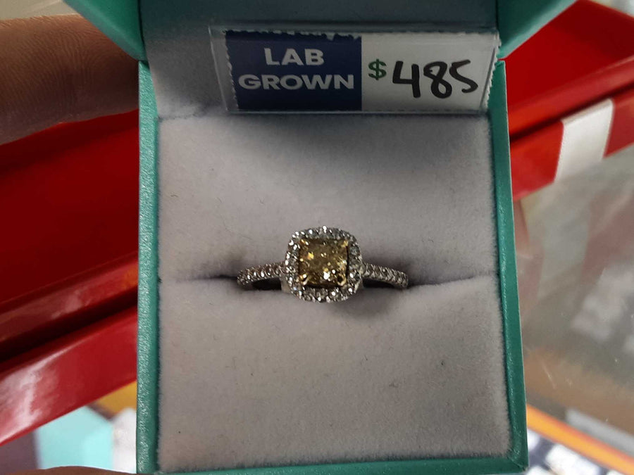 Ring - Engagement Set - White Gold 10k (.417) 2.6 grams Size 7