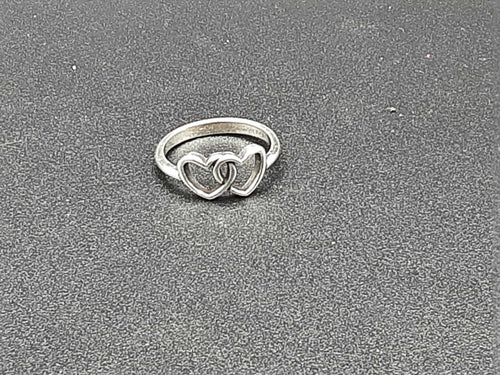 Women's Ring - Silver 1.8 grams Size 6